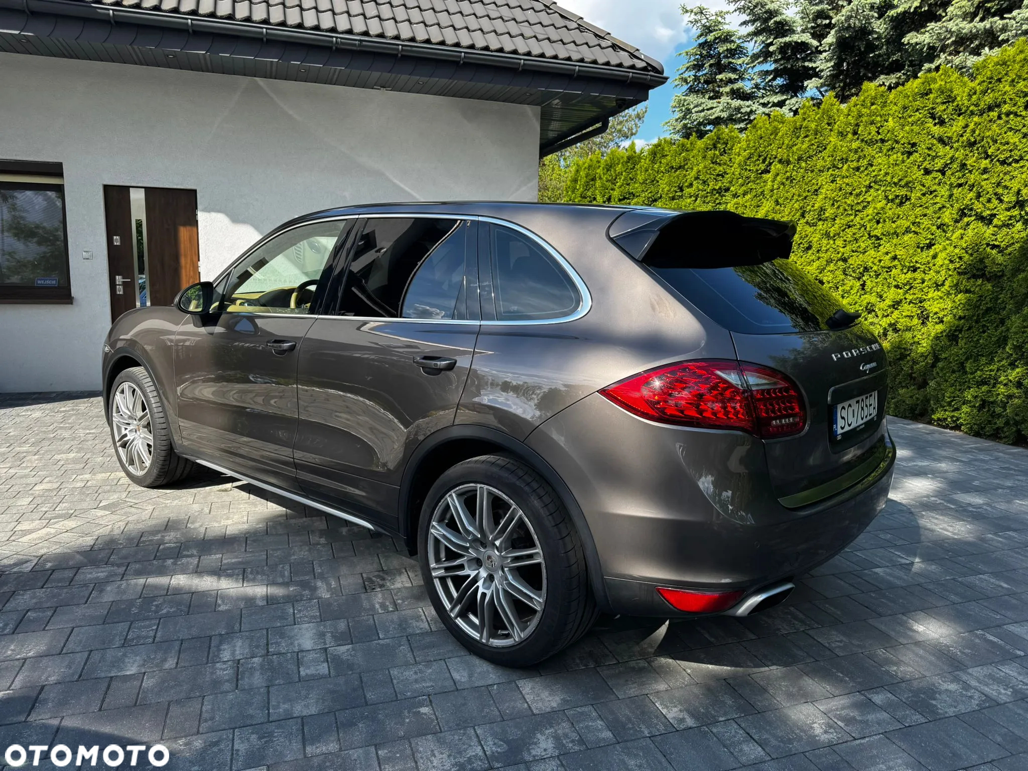 Porsche Cayenne - 6