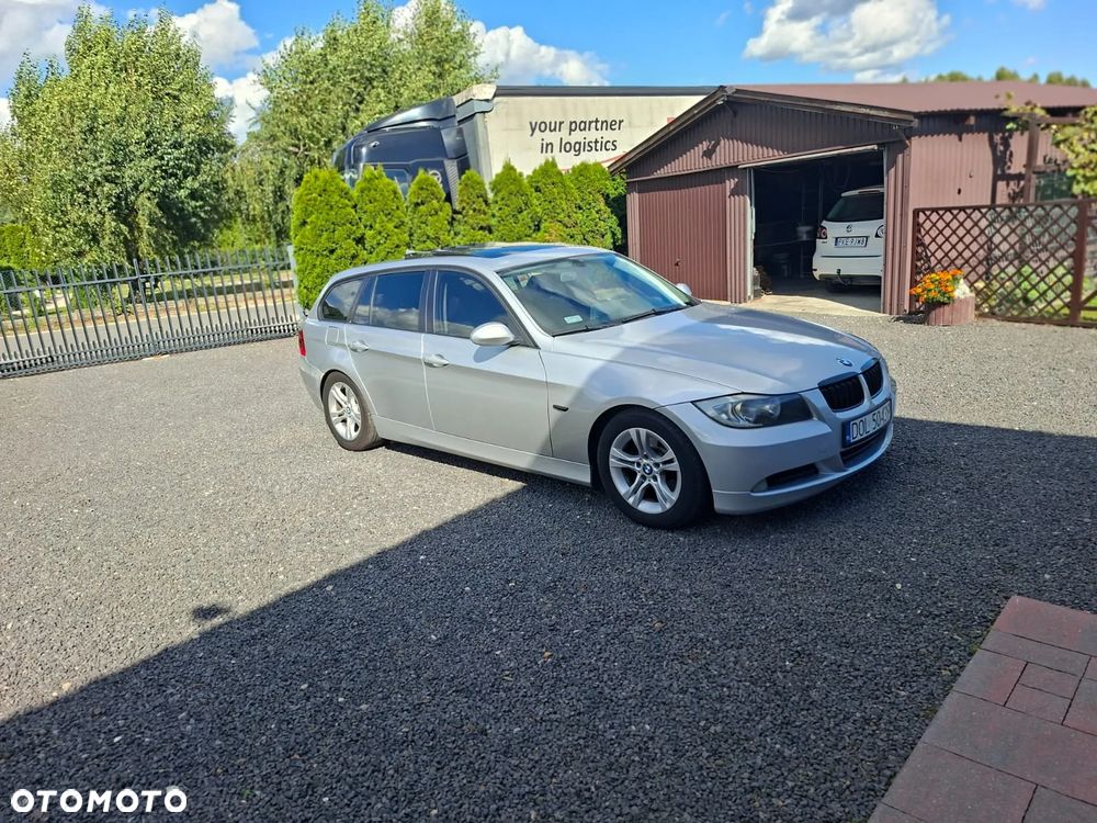 BMW Seria 3 320d - 30