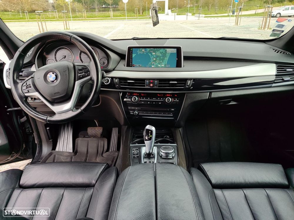 BMW X5 25 d sDrive Comfort 7L - 9