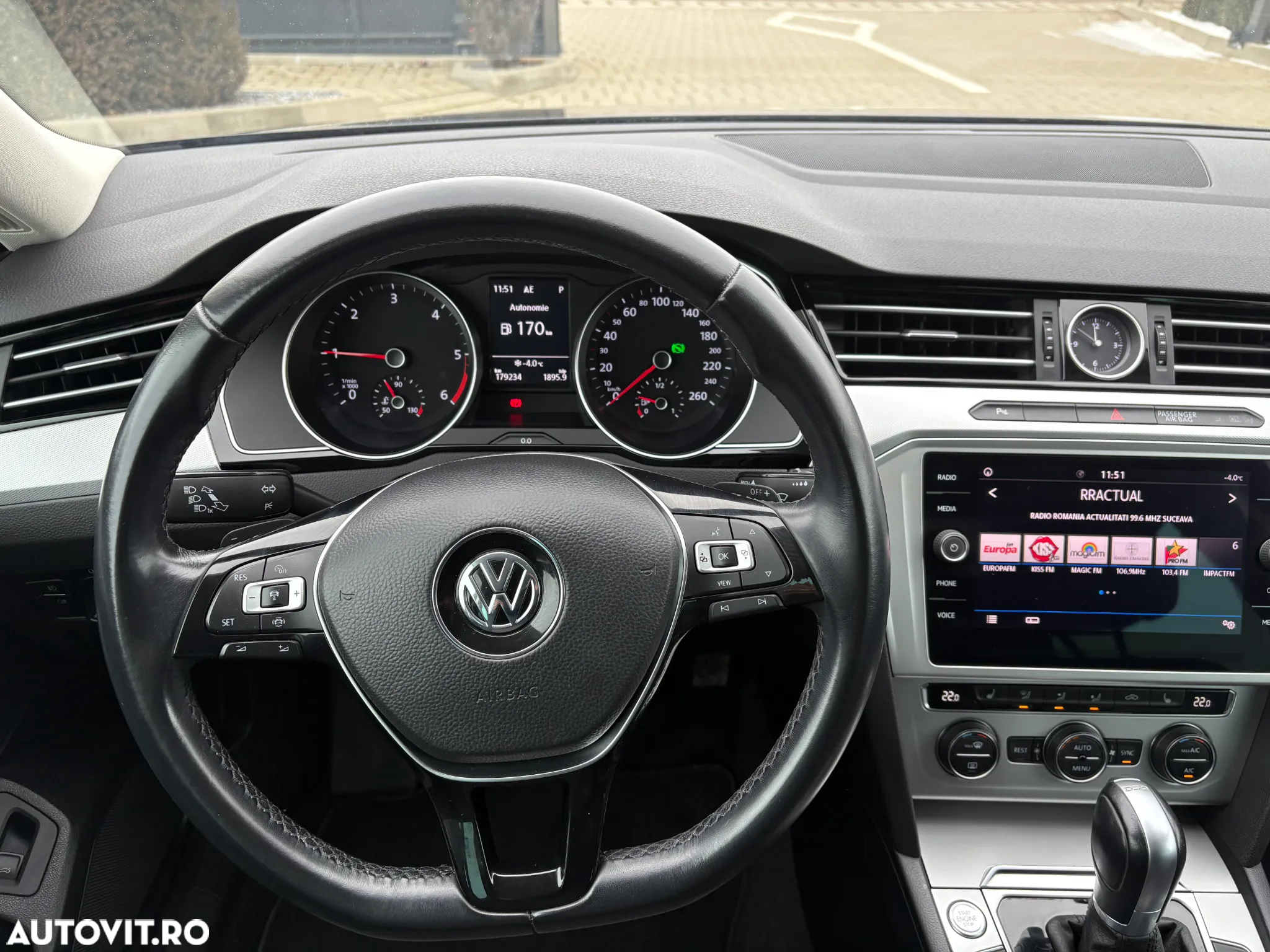 Volkswagen Passat Variant 2.0 TDI DSG Comfortline - 11