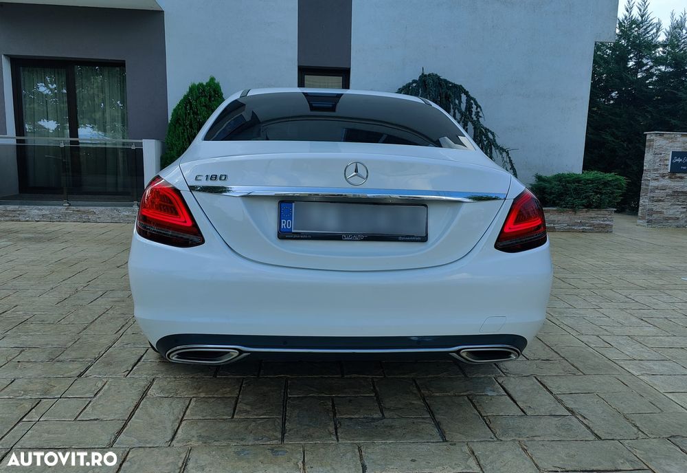 Mercedes-Benz C 180 9G-TRONIC AMG Line - 5