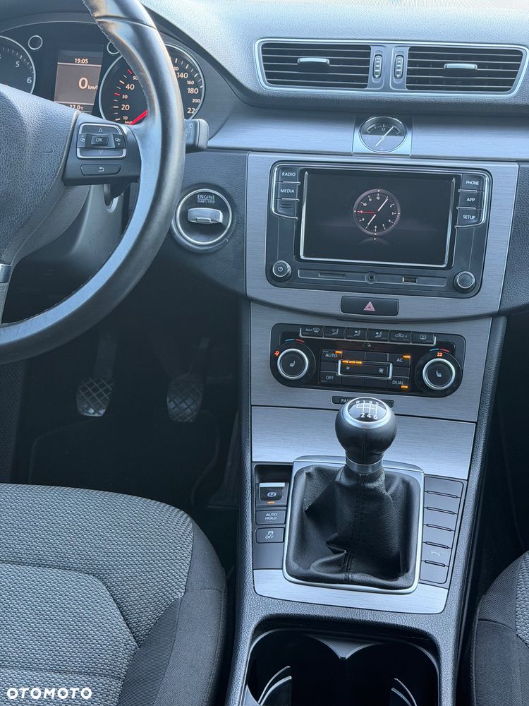 Volkswagen Passat 1.8 TSI Highline - 31