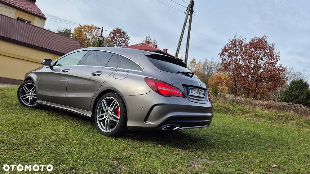 Mercedes-Benz CLA 180 7G-DCT AMG Line - 3