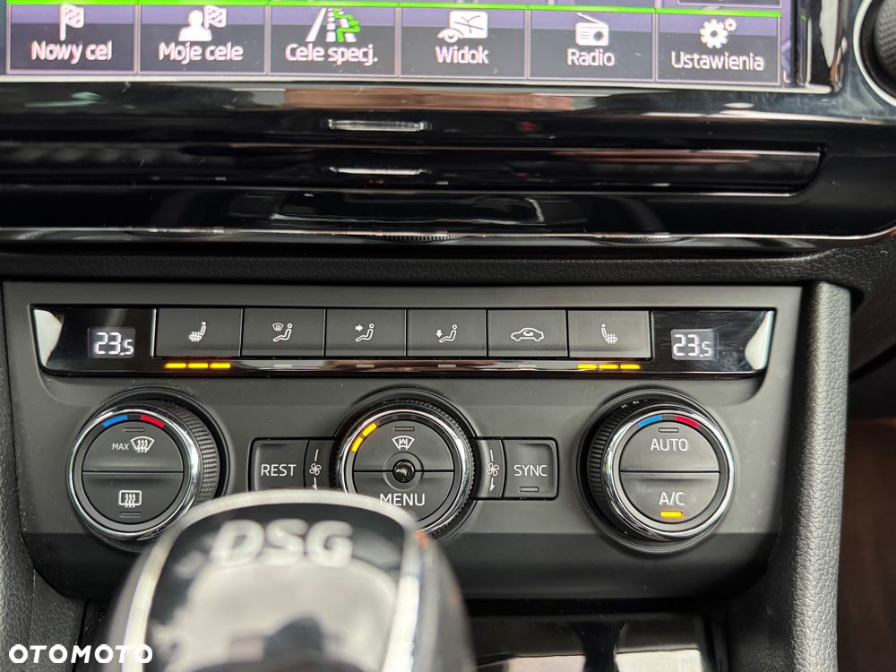 Skoda Superb 2.0 TDI L&K DSG - 11