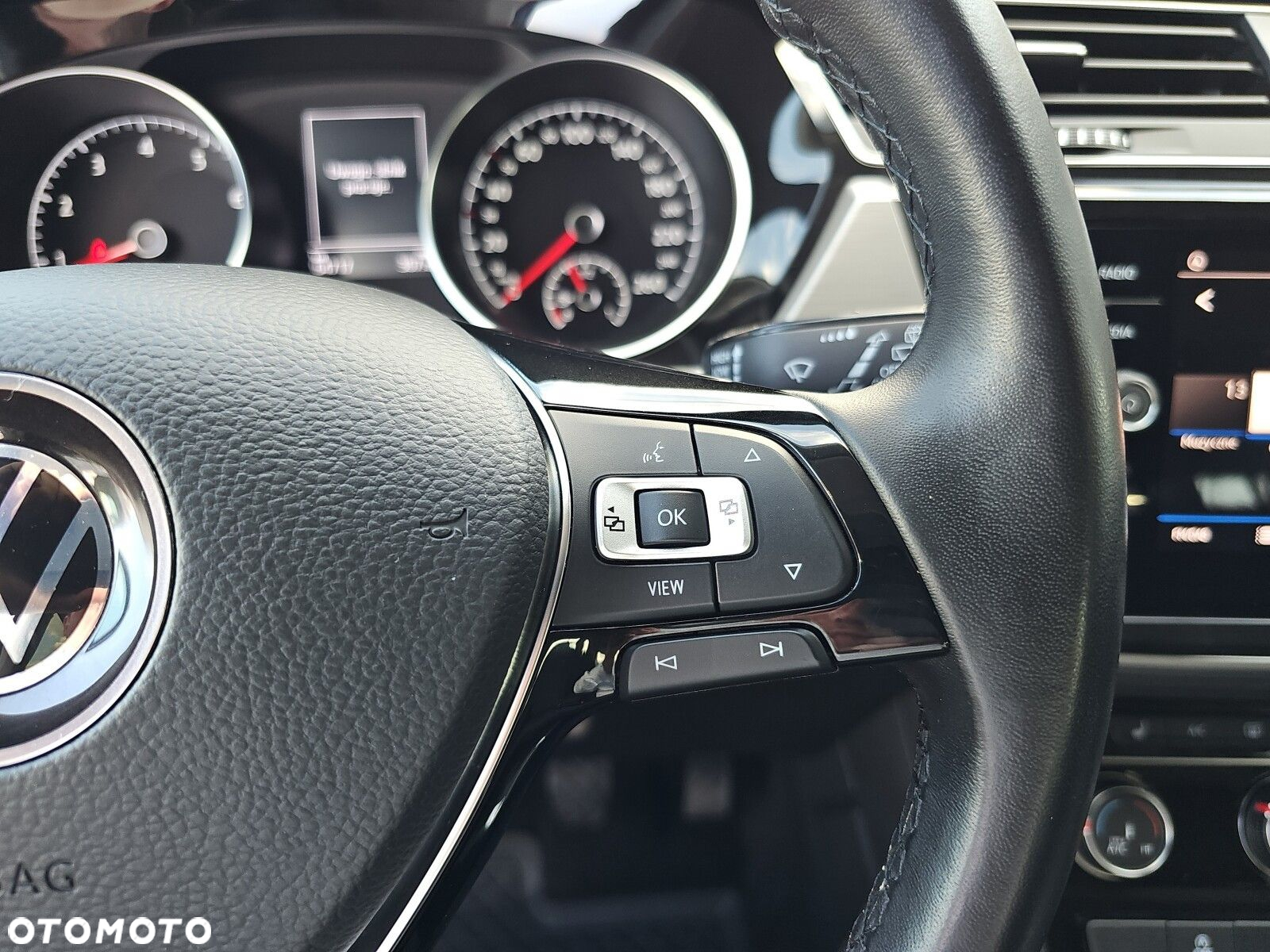 Volkswagen Touran 1.5 TSI EVO Comfortline - 14