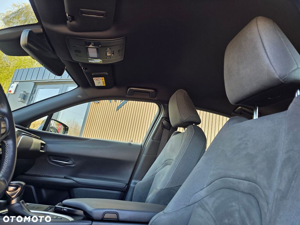Lexus UX - 13