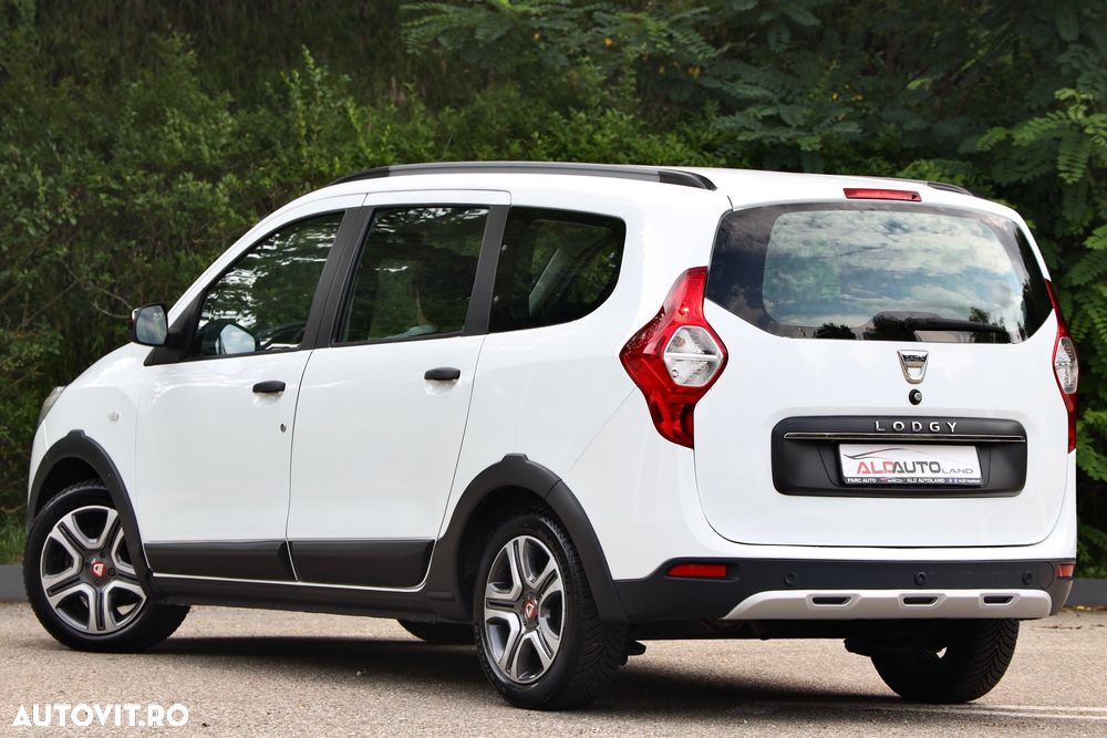 Dacia Lodgy TCe 130 GPF Stepway - 4