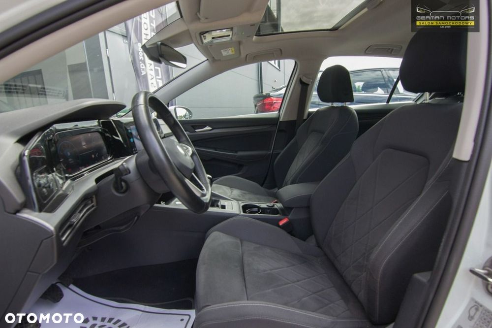 Volkswagen Golf 1.5 TSI EVO Style - 26