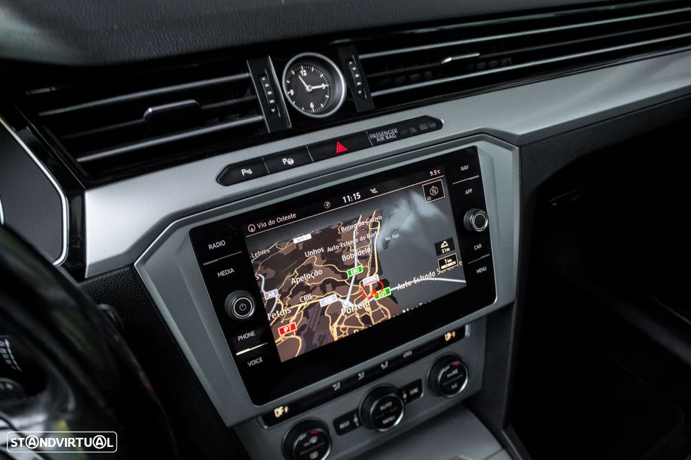 VW Passat Variant 1.6 TDI (BlueMotion ) DSG Comfortline - 25