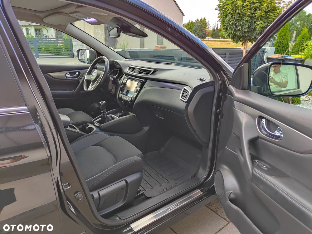 Nissan Qashqai 1.5 dCi N-Connecta - 22