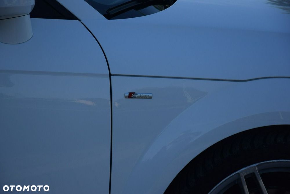 Audi TT Coupé - 8