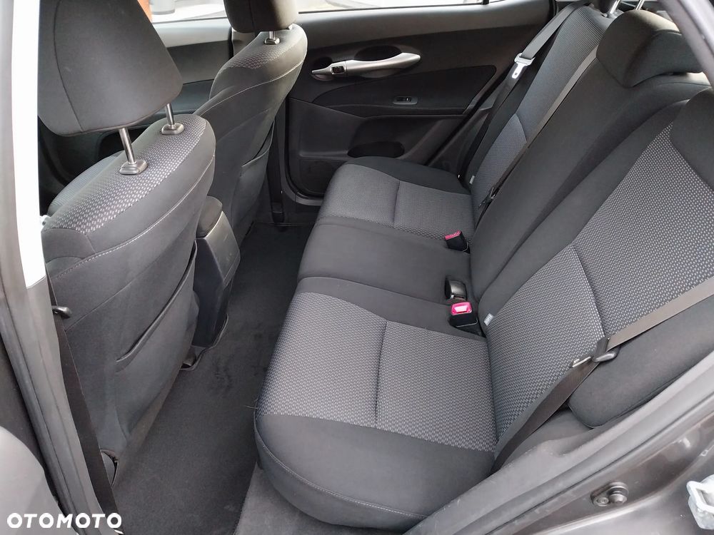 Toyota Auris 1.6 Executive - 19