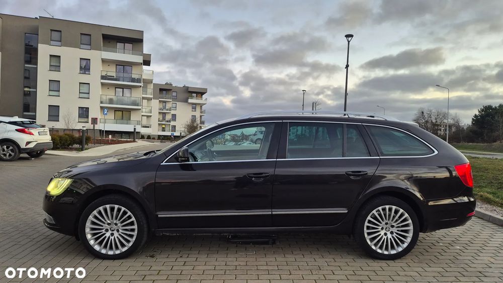 Skoda Superb 2.0 TDI 4x4 Platinum DSG - 3