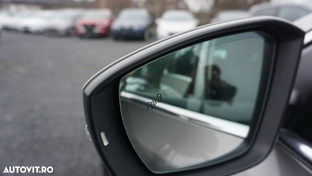 Skoda Octavia Combi 1.6 TDI DSG Premium Edition - 29