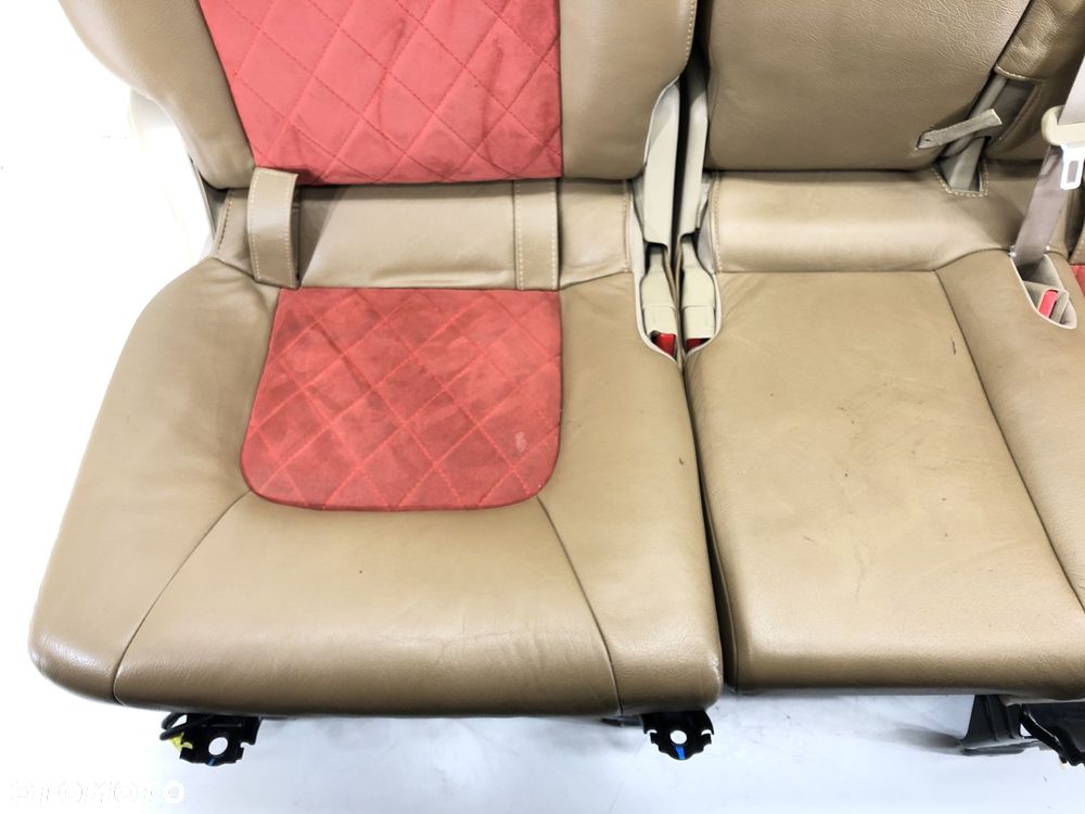 KANAPA TYŁ - 600.00 PLN - TOYOTA LAND CRUISER 200 (_J2_) 2007 - 2022 5.7 V8 (URJ200) 280 kW [381 - 3