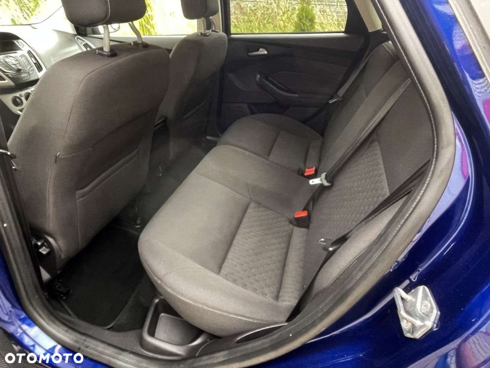 Ford Focus - 32
