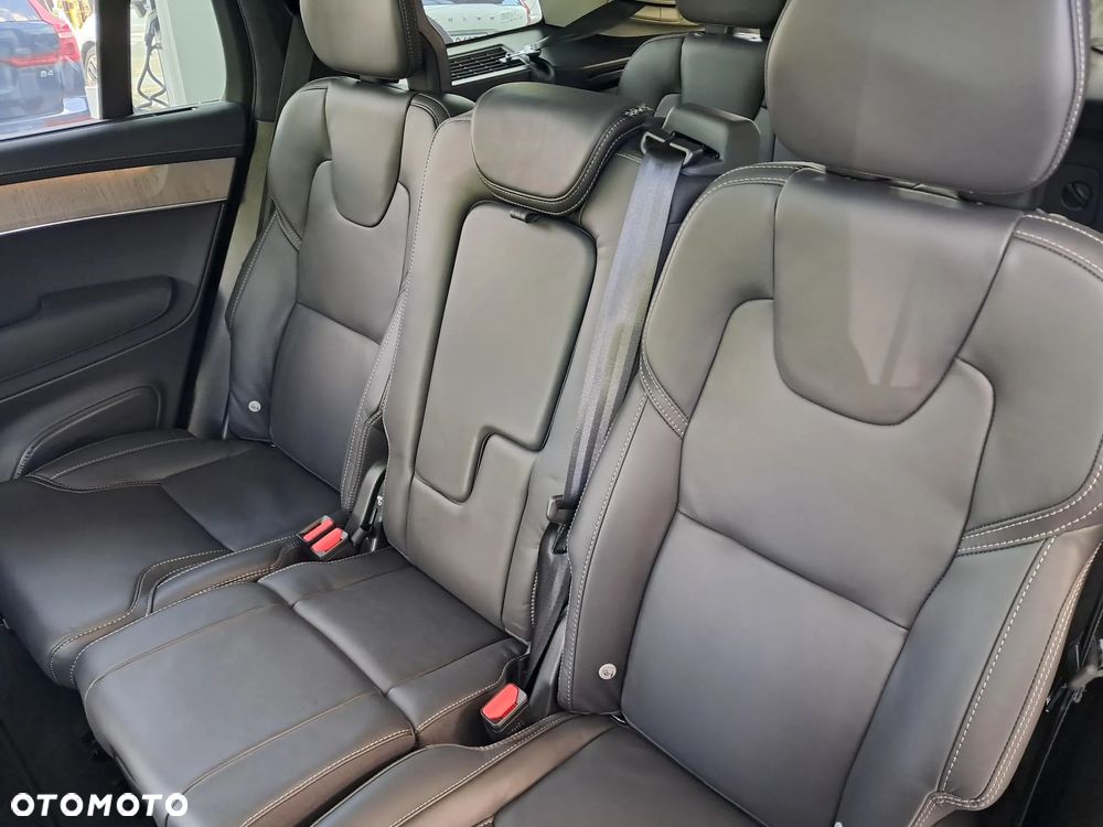 Volvo XC 90 B5 B AWD Ultra Dark 7os - 16