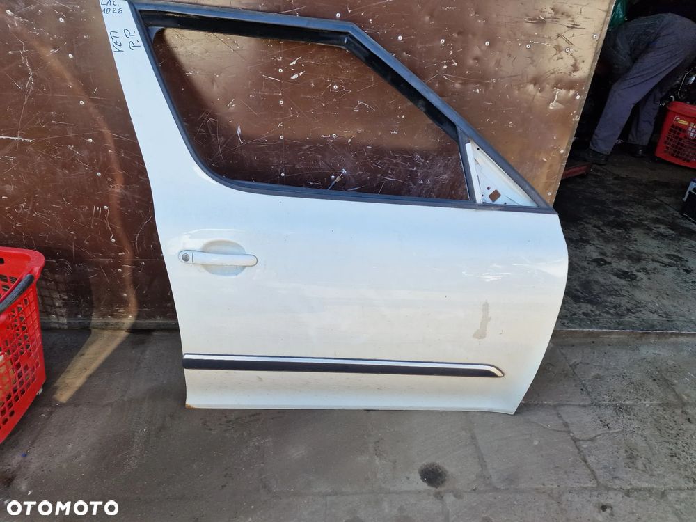Drzwi prawy przód  skoda  yetii - 1
