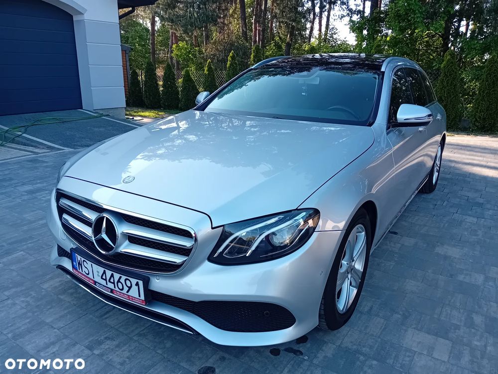 Mercedes-Benz Klasa E 220 d T 9G-TRONIC Avantgarde - 1