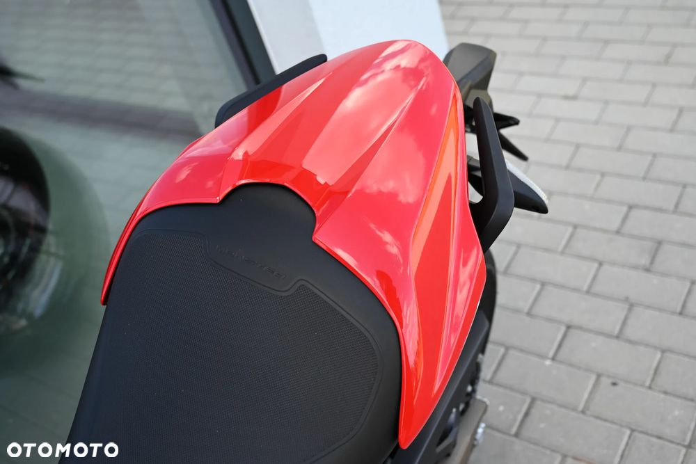 Ducati Monster - 38
