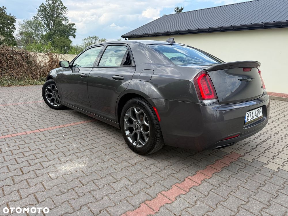 Chrysler 300s - 3