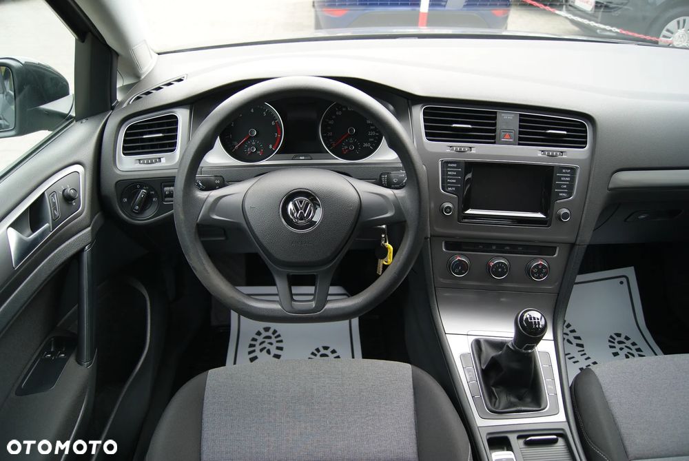 Volkswagen Golf 1.2 TSI BMT Trendline - 16