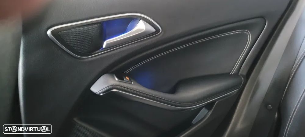 Mercedes-Benz CLA 180 d Shooting Brake Urban - 35