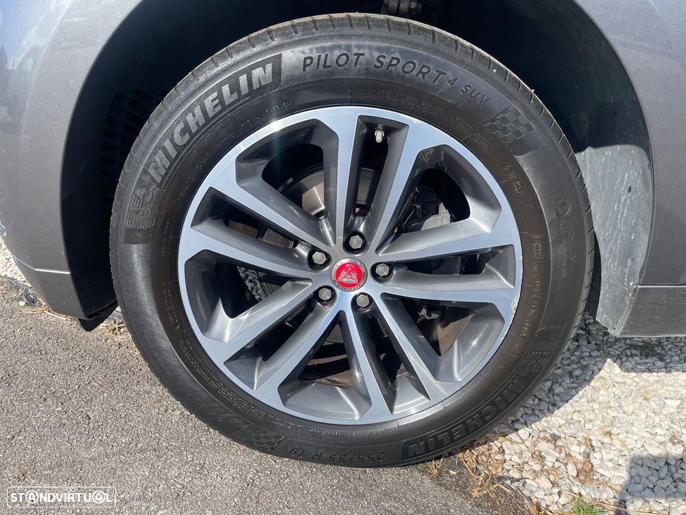 Jaguar F-Pace 2.0 i4D R-Sport Aut. - 34