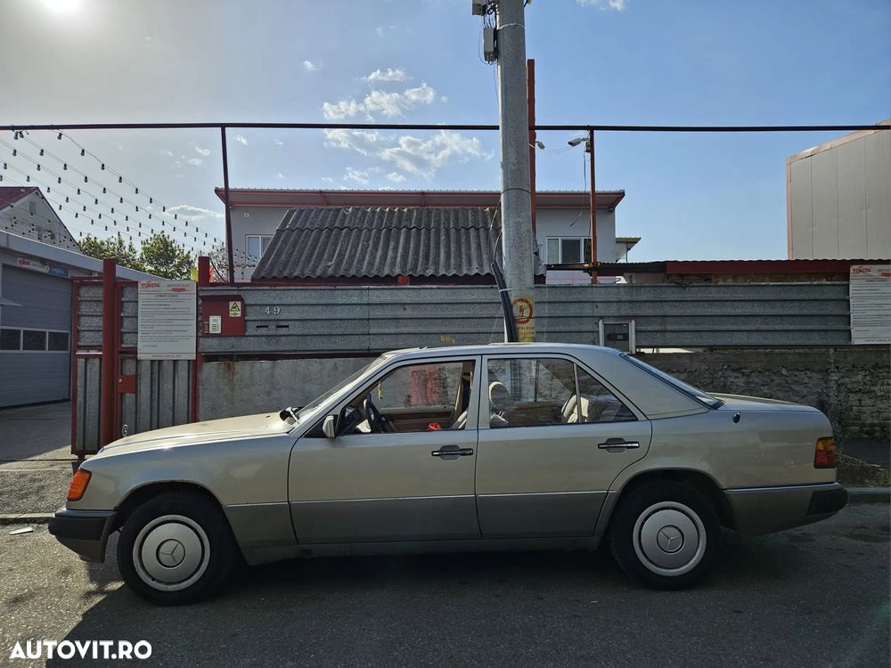Mercedes-Benz W124 - 4