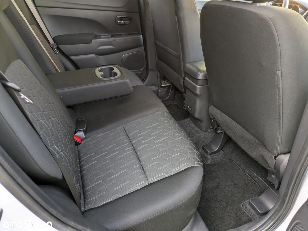 Mitsubishi ASX 2.0 4WD CVT Plus - 14