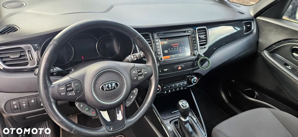 Kia Carens 1.7 CRDi 136 Dream Team Edition - 31