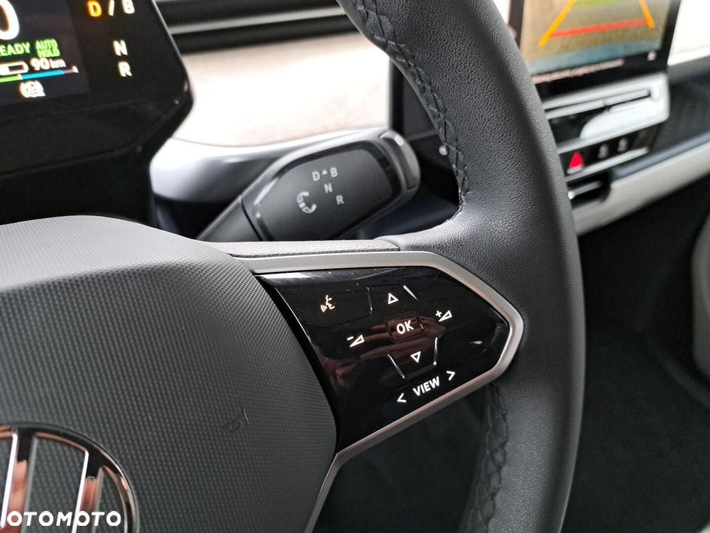 Volkswagen ID. Buzz 150 kW (204 PS) / skrzynia biegów: automatyczna 1 biegowa rozstaw osi: 2988 mm - 21