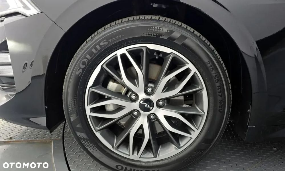 Kia K5 - 6