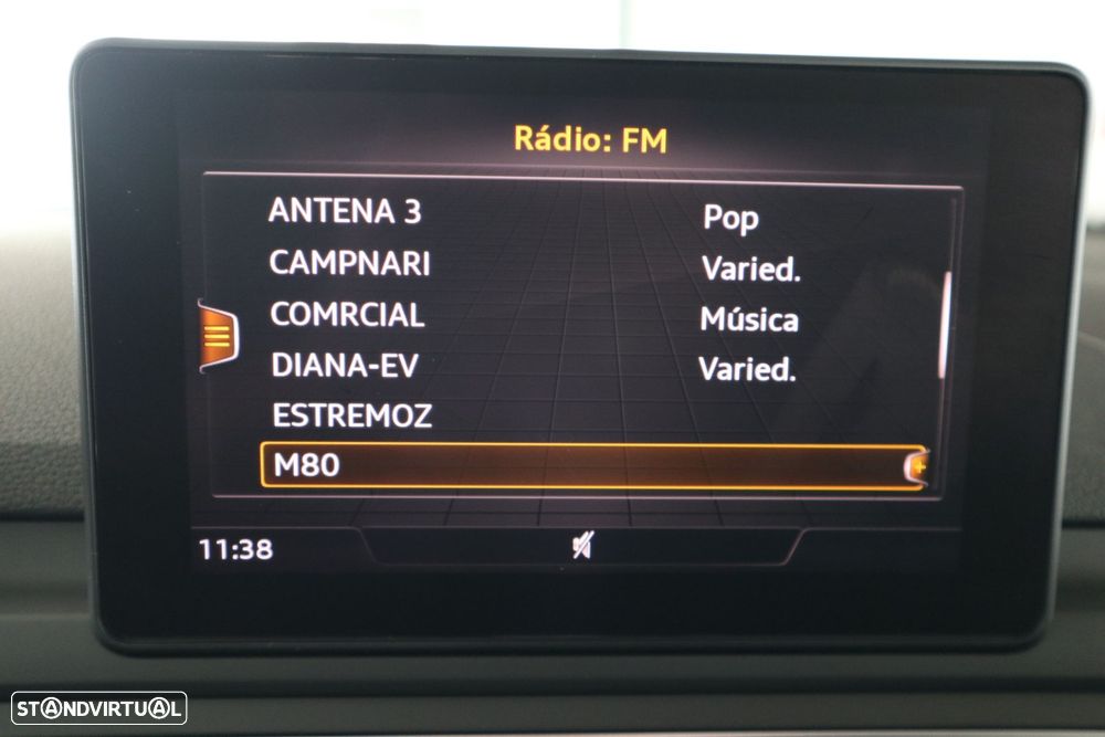 Audi A4 Avant 2.0 TDI S tronic - 26