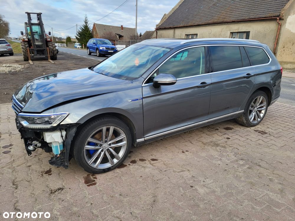 Volkswagen Passat - 17