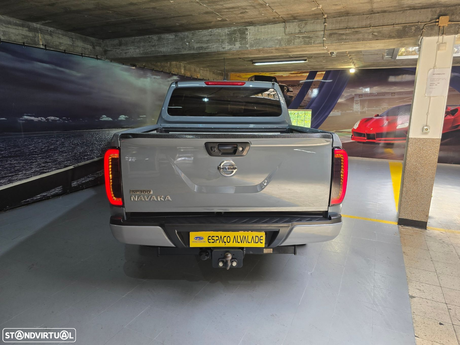 Nissan Navara 2.3 dCi CD 4WD Tekna - 11