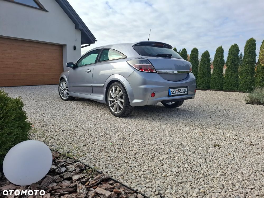 Opel Astra GTC 1.8 Cosmo - 14