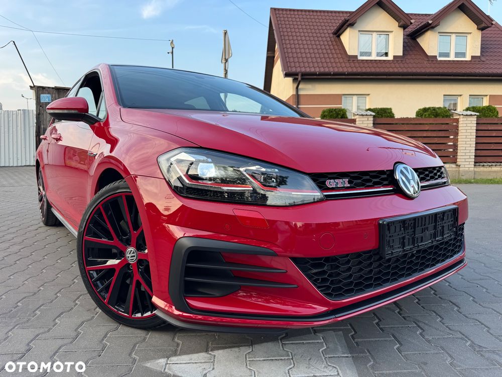 Volkswagen Golf GTI (BlueMotion Technology) DSG Performance - 1