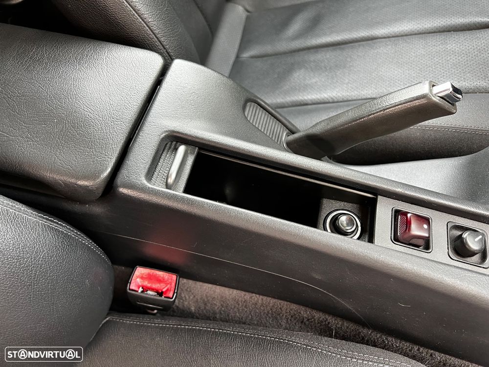 Mercedes-Benz SLK 200 - 24