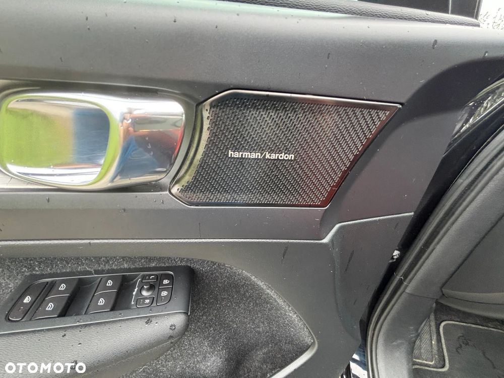 Volvo XC 40 D4 AWD - 36