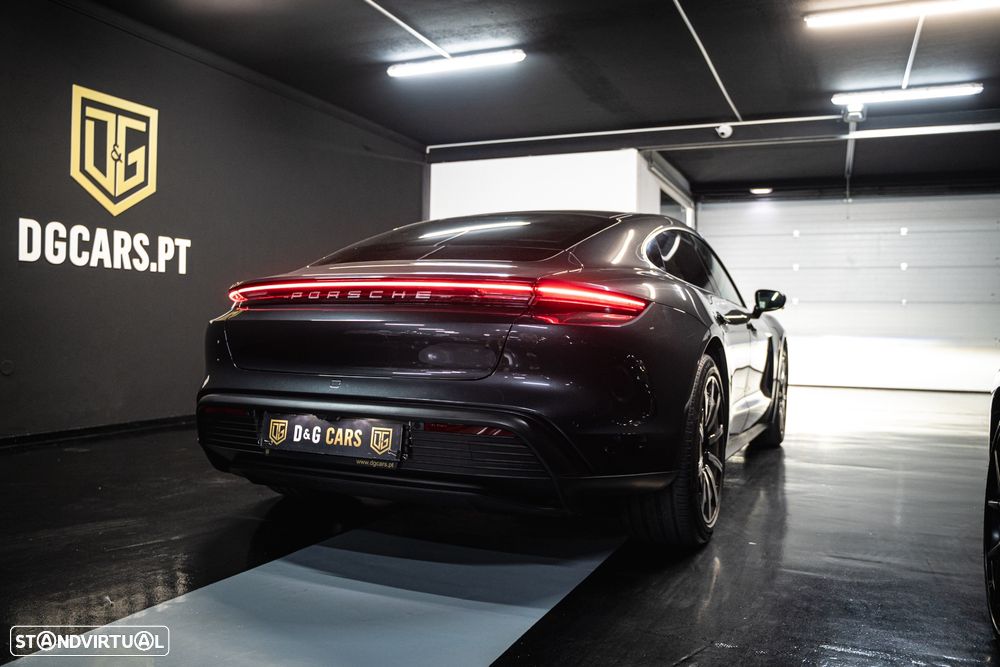 Porsche Taycan Bateria Performance Plus - 24