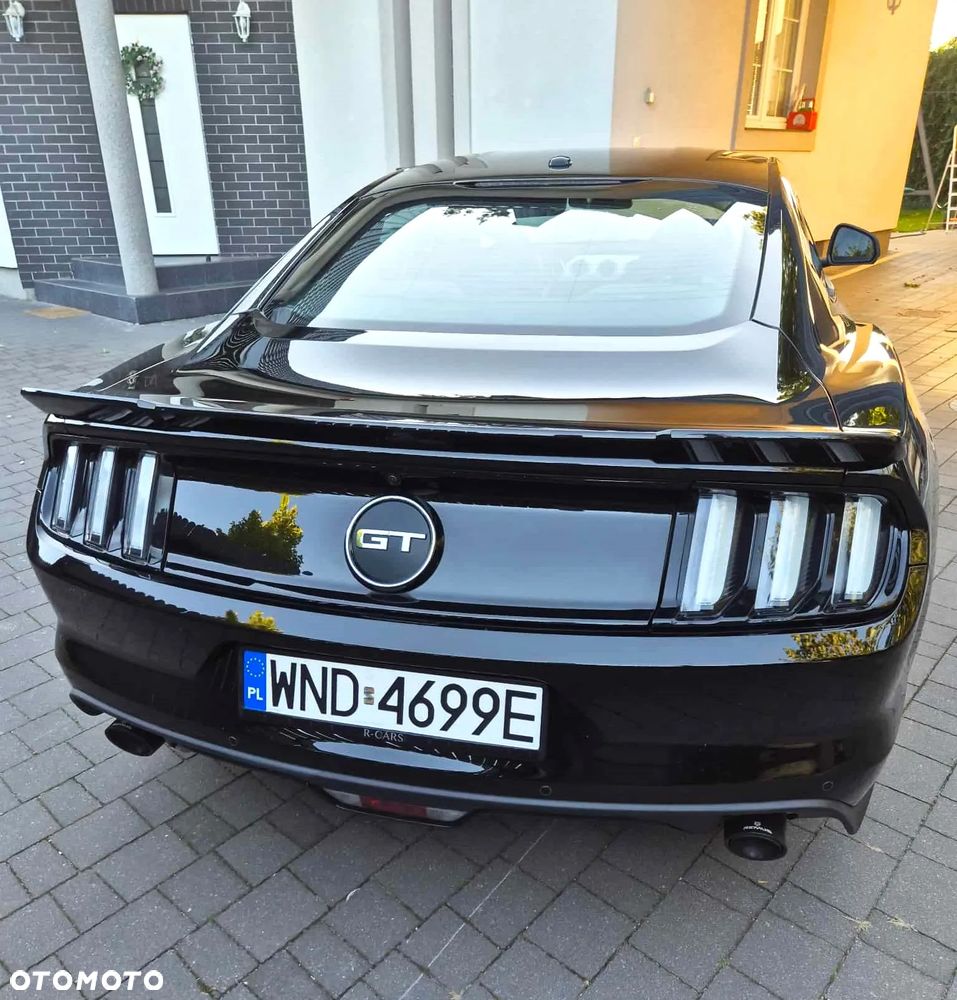 Ford Mustang 5.0 V8 GT - 4