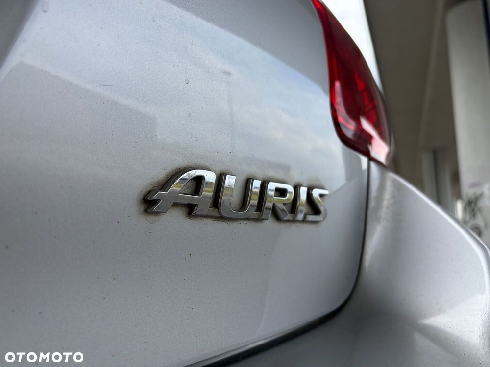 Toyota Auris 1.6 2010 - 17