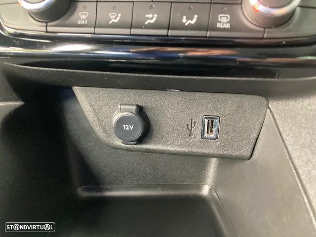 Opel Corsa 1.2 T GS - 25