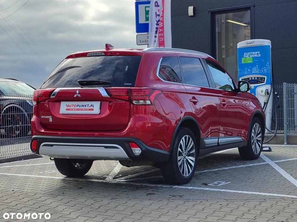 Mitsubishi Outlander - 6