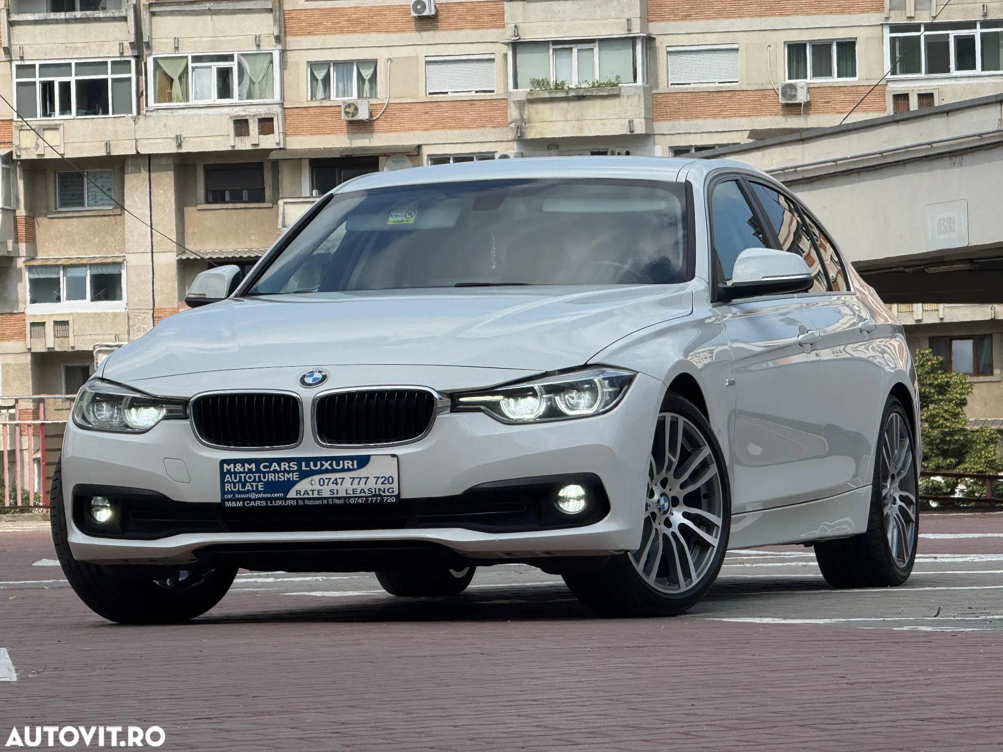 BMW Seria 3 320d Aut. Sport Line - 14