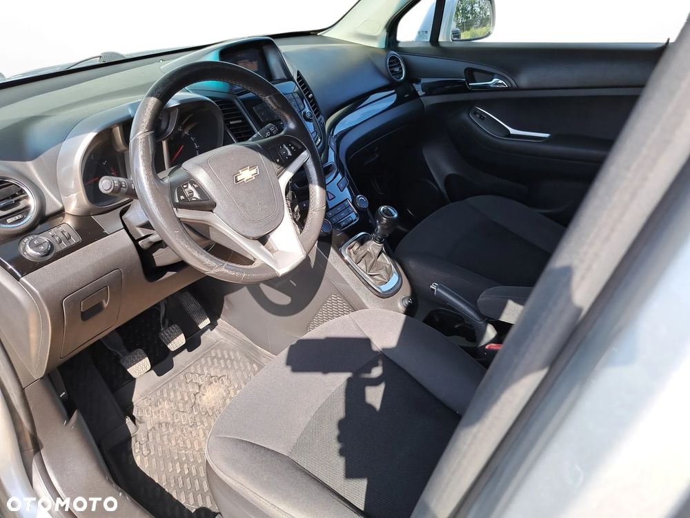 Chevrolet Orlando - 12