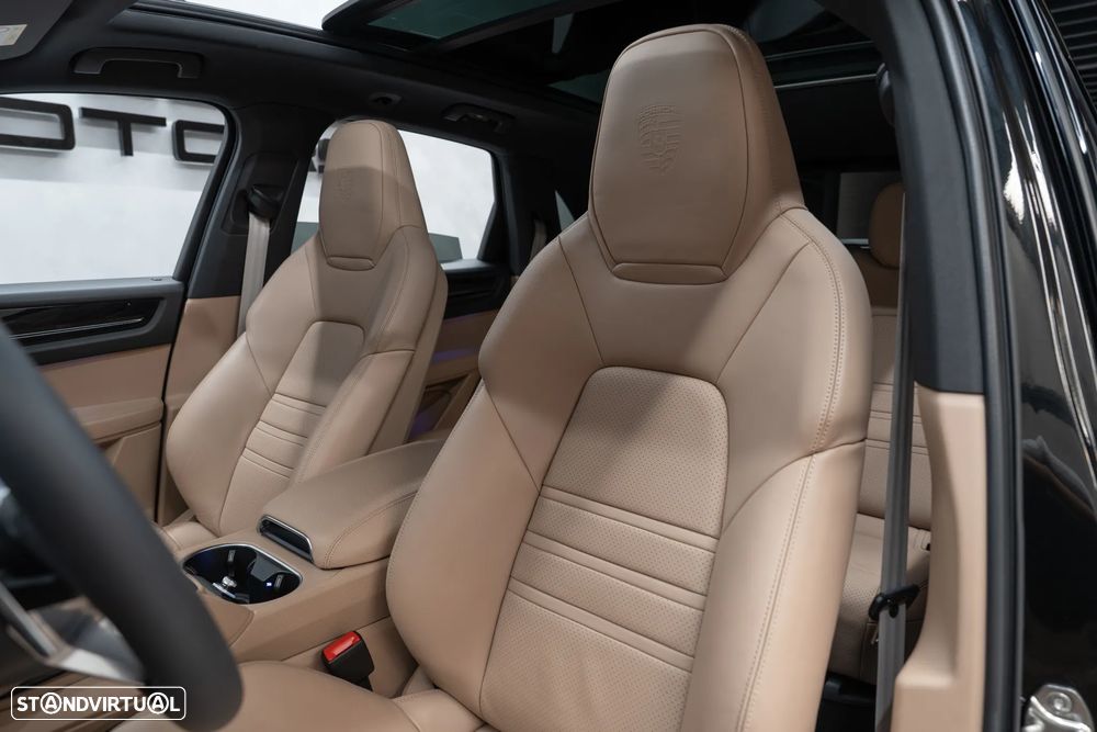 Porsche Cayenne E-Hybrid Tiptronic S Platinum Edition - 30