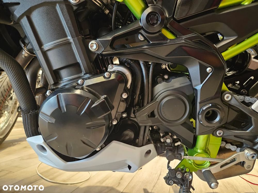 Kawasaki Z 900 - 17