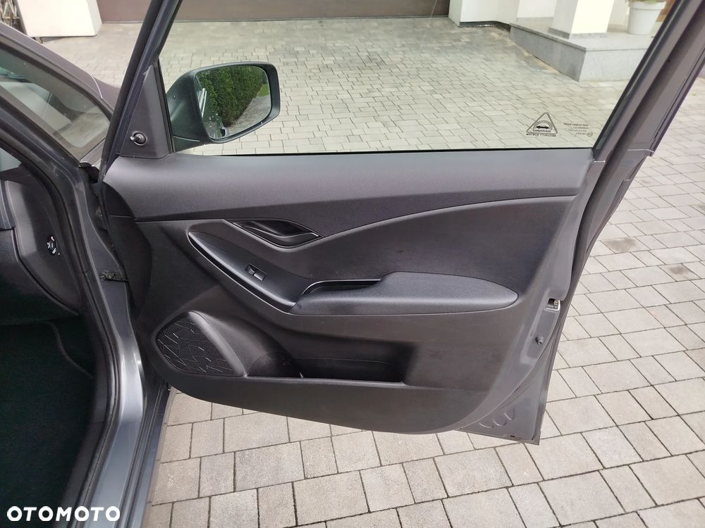 Hyundai ix20 1.4 blue Trend - 27